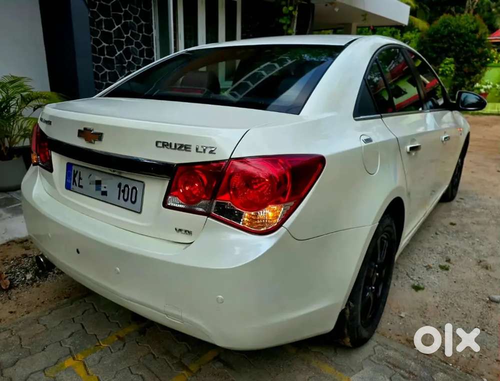 Chevrolet Cruze 2012 Diesel – Manual  ₹3,00,000