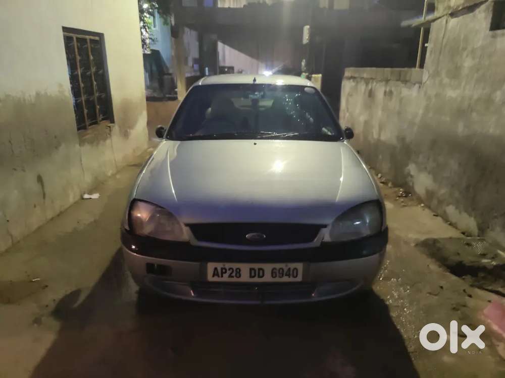 Ford Ikon 2004 Petrol Well Maintained