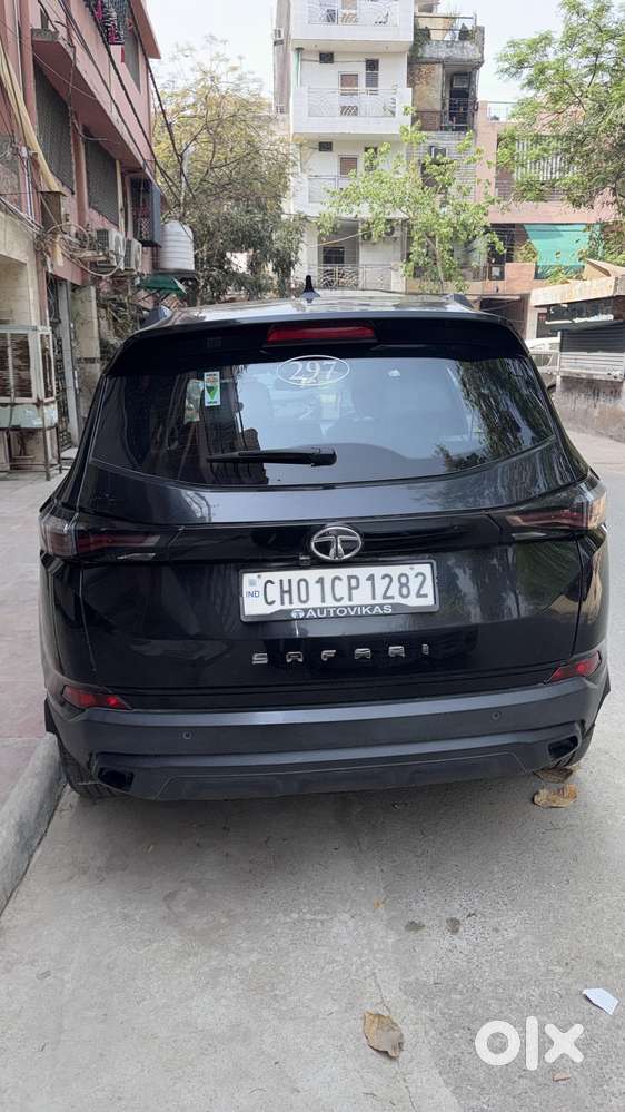 Tata Safari 2023 Diesel 25000 Km Driven