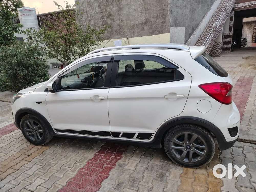Push Butten Start New Tyre All Original Paint New Stepni Petrol +cng