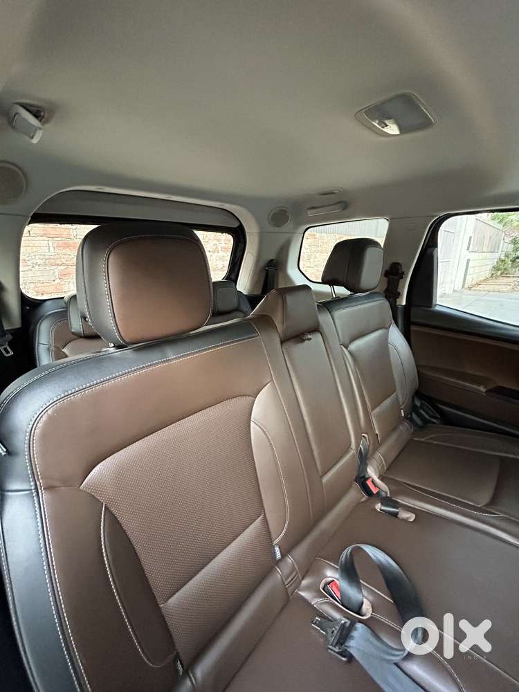 Mahindra Scorpio-n 2.0 Z8 L Petrol At 7 Str, 2022, Petrol