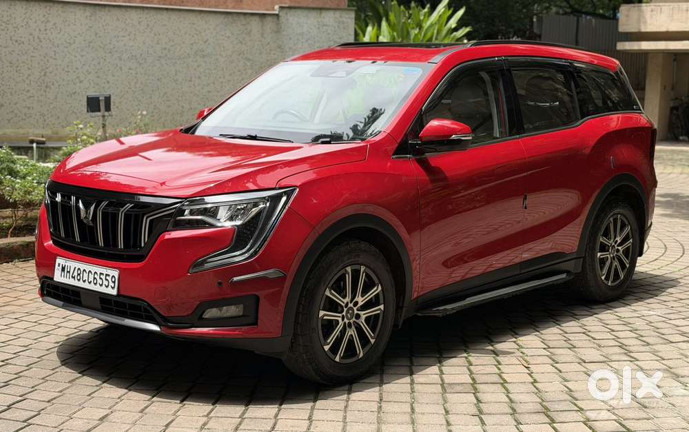 Mahindra Xuv700 2.0 Ax 7 Petrol Mt Str, 2022, Petrol