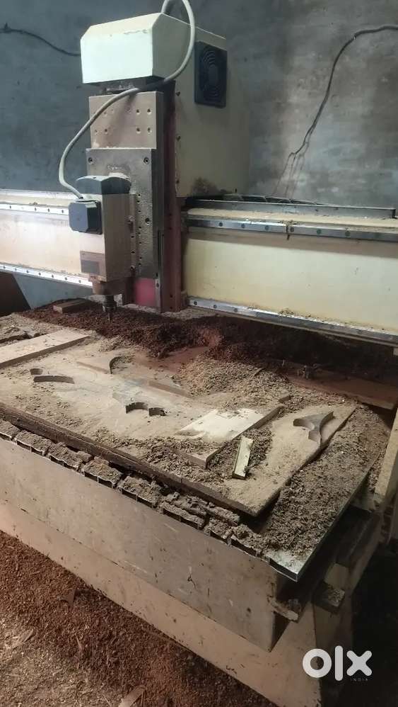 Helper on cnc wooden router