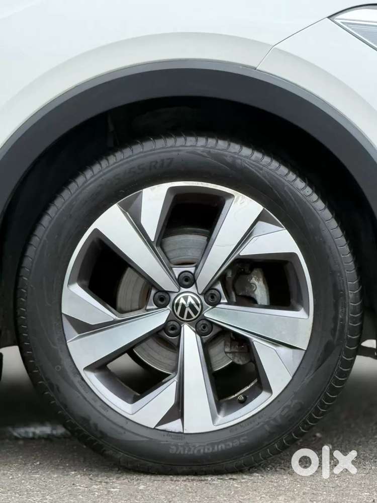 Volkswagen Taigun 1.0 Tsi Topline At, 2022, Petrol