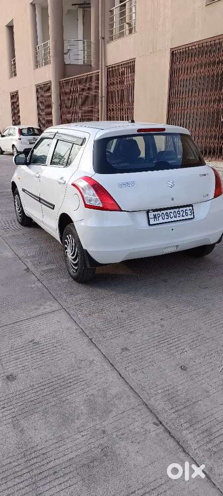 Maruti Suzuki Swift 2015 Petrol 85000 Km Driven