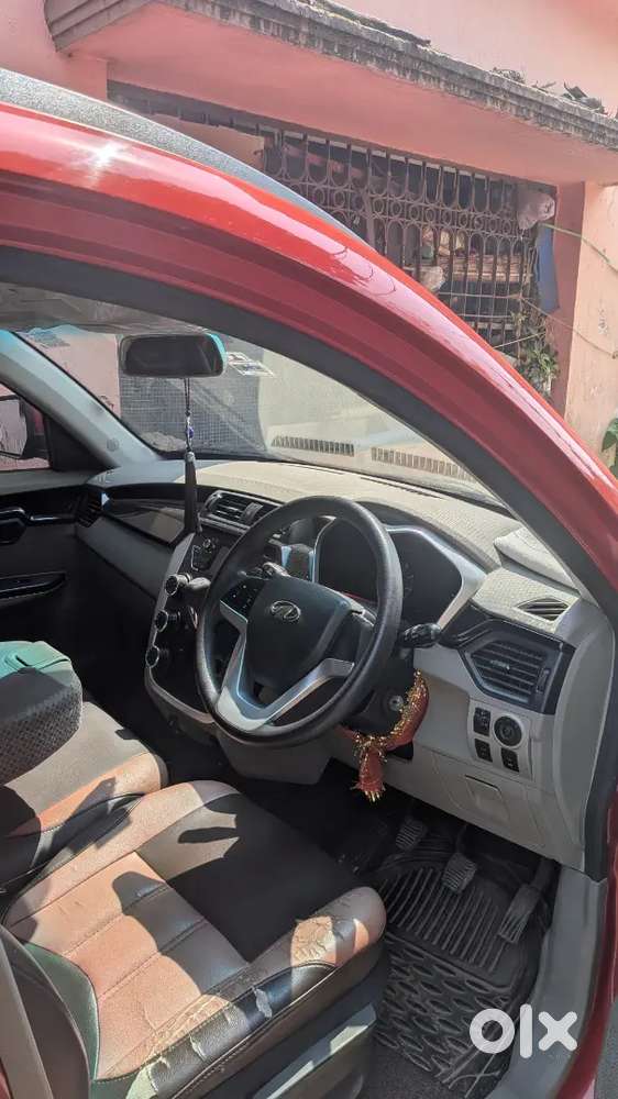 Mahindra Kuv 100 K8 6 Seater