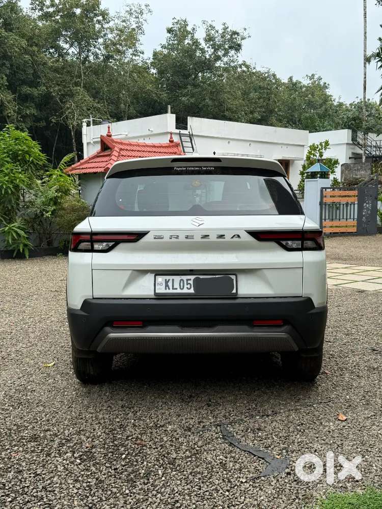 Maruti Suzuki Brezza Vxi 2026