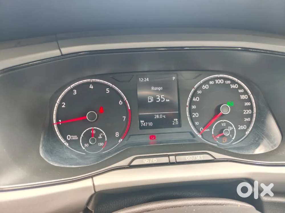 Volkswagen Taigun 1.0 Tsi Highline At, 2022, Petrol