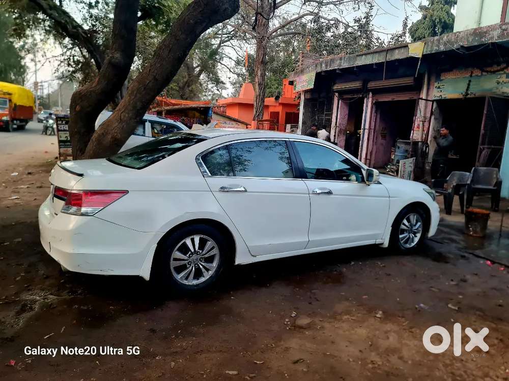 Honda Accord Petrol 2012