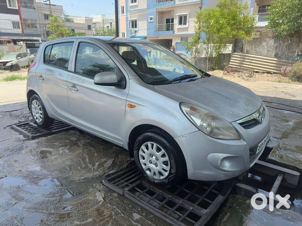 Hyundai I20 Magna Petrol 2011