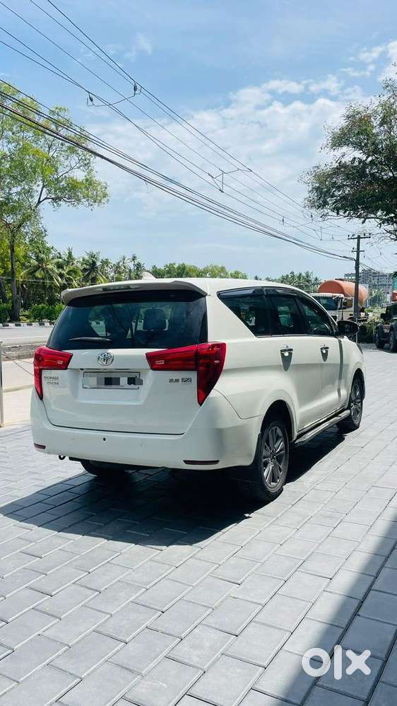 Kl 01 Toyota Innova Crysta 2016 2.8 Z Automatic Diesel Well Maintained
