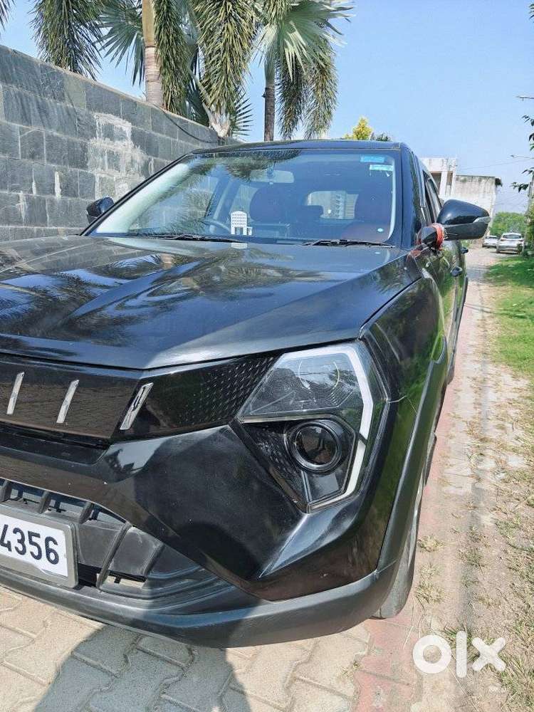 Mahindra Xuv 3xo Ax5l 1.2 Petrol At, 2025, Petrol