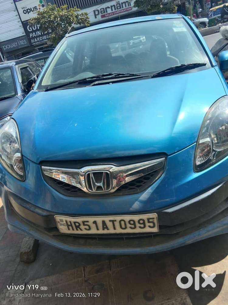 Honda Brio 2012 Petrol Well Maintained