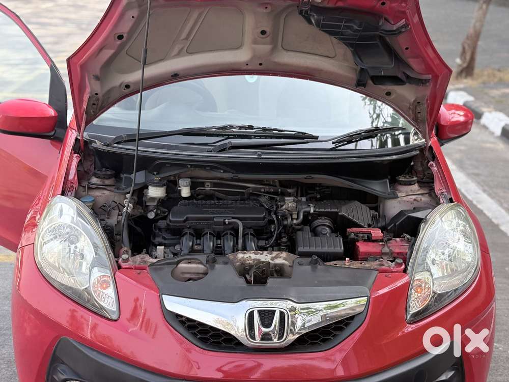 Honda Brio 2011-2013 V Mt, 2013, Petrol