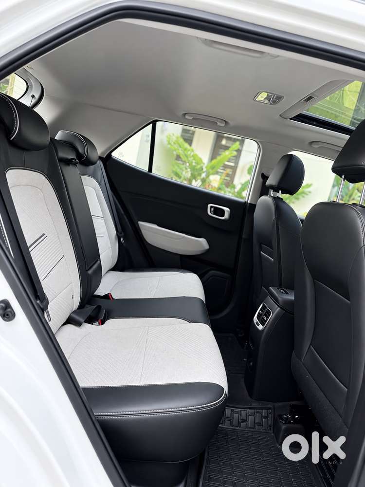 Hyundai Venue 1.0 Sx (o) Turbo Dct, 2023, Petrol