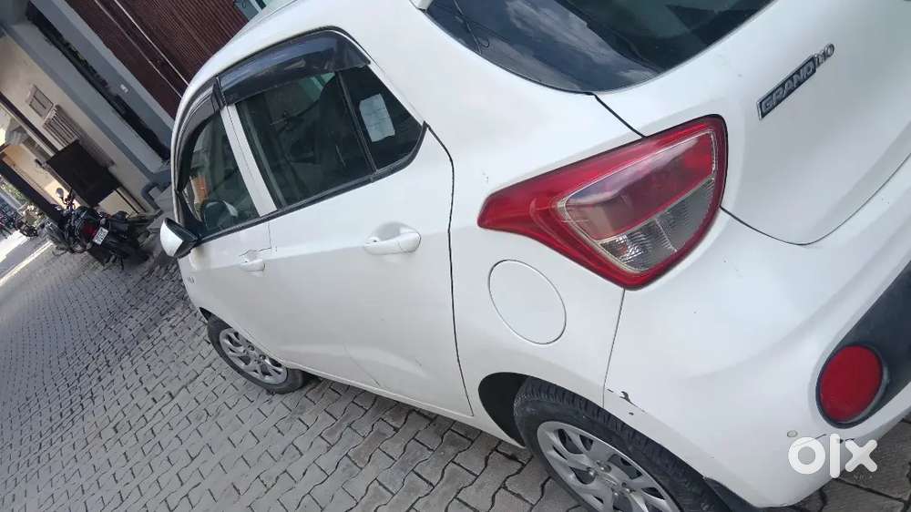 Hyundai Grand I10 Sportz 2017 Diesel Manual