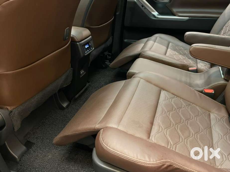 Toyota Innova Hycross 2.0 Zx (o) Hybrid 7 Str, 2024, Petrol