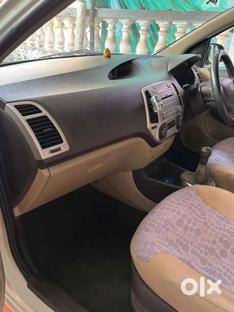 Hyundai I20 2011 Petrol Good Condition Family Car