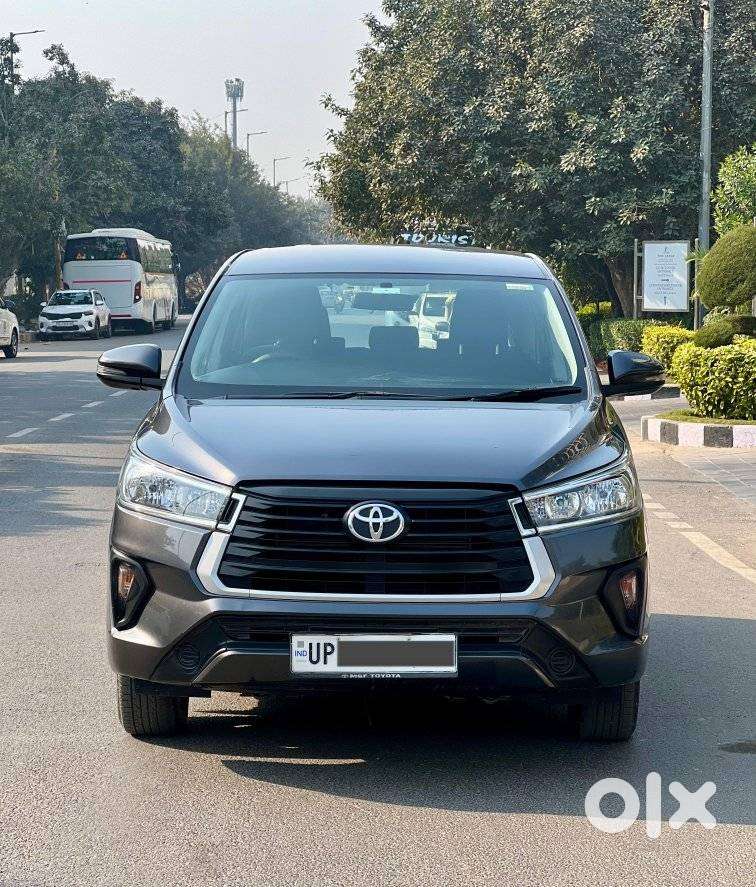 Toyota Innova Crysta 2.4 G Mt, 2022, Diesel