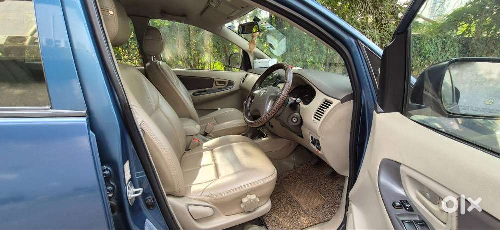 Single Owner Excellent Condition Innova 8 Seater