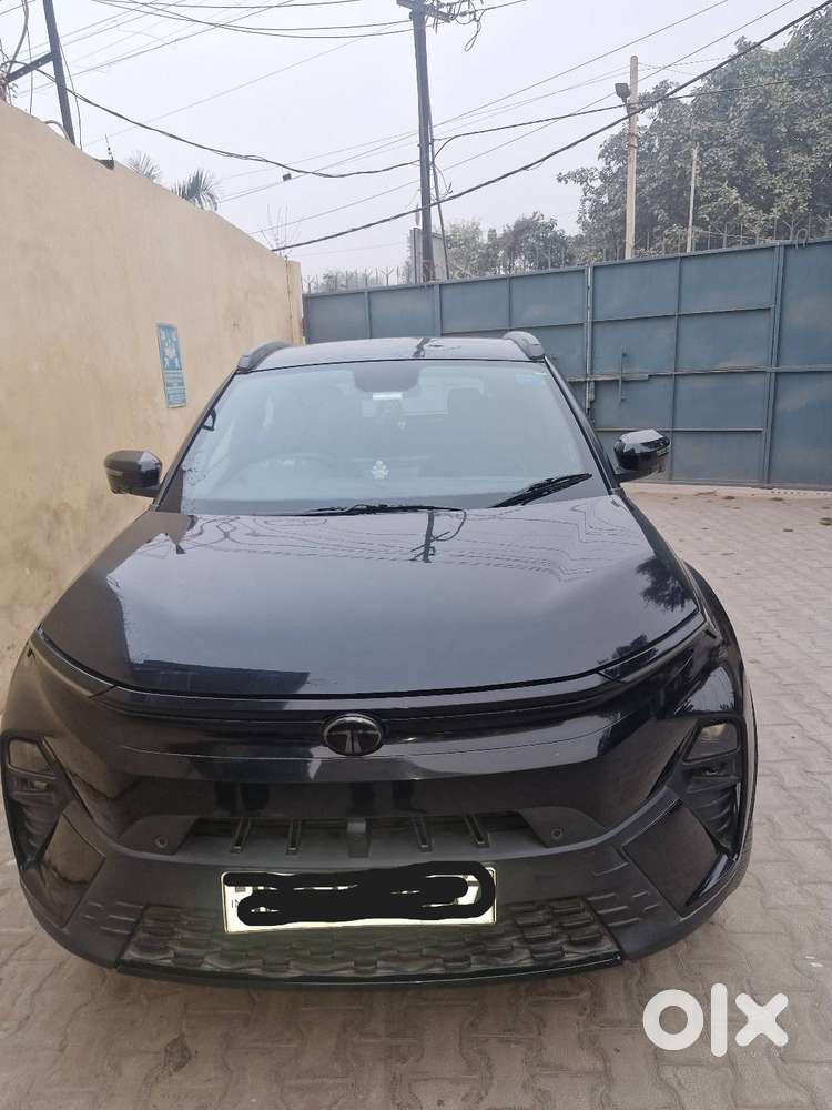 Tata Nexon Black  Manual  Clean Interior  Well-maintained Family Ca