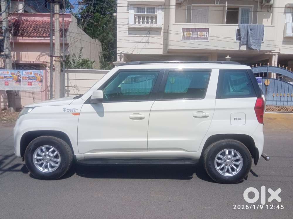 Mahindra Tuv 300 T8, 2017, Diesel