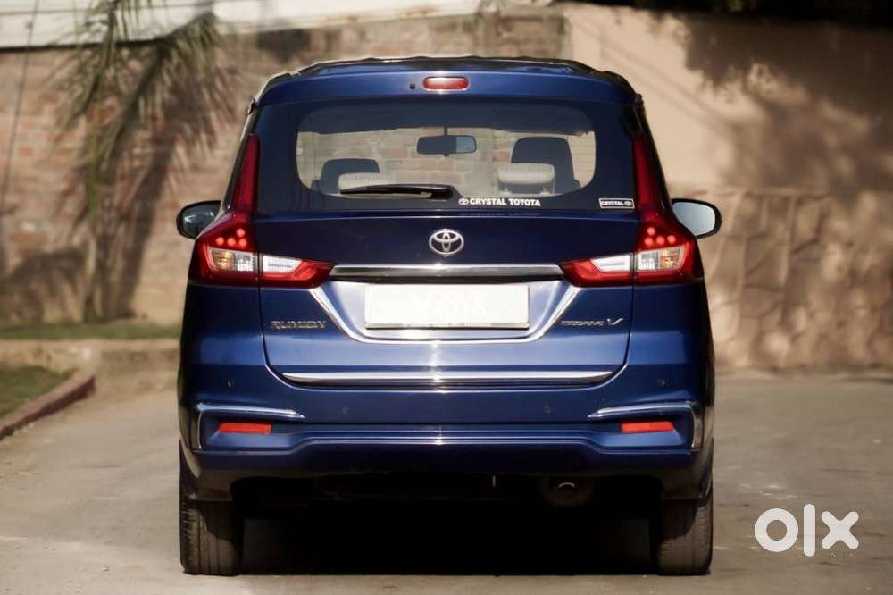 Toyota Rumion V At, 2023, Petrol