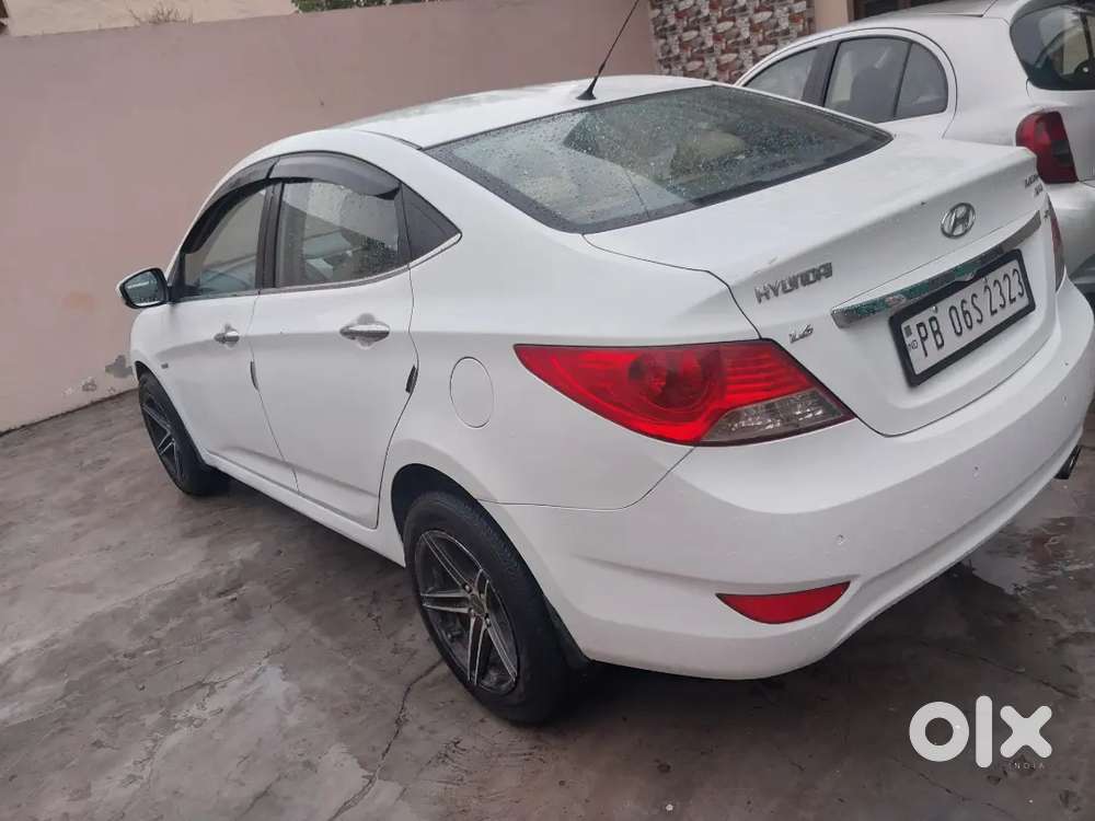 Honda . Km 83000. Diesel . Owner 4.automatic