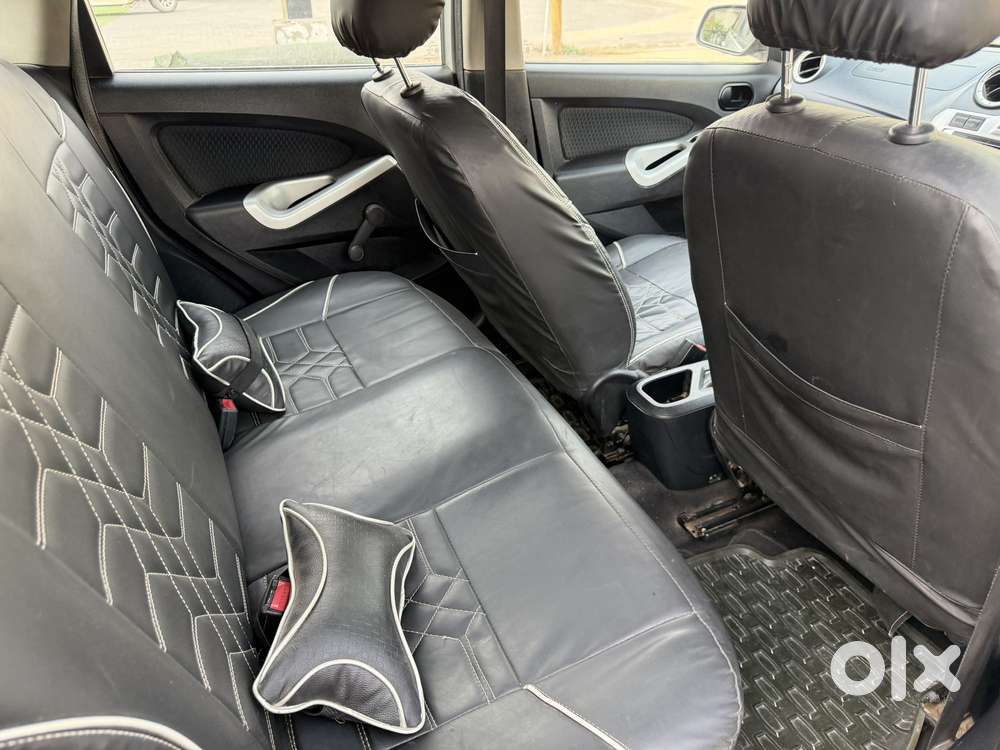 Ford Figo, 2012, Petrol