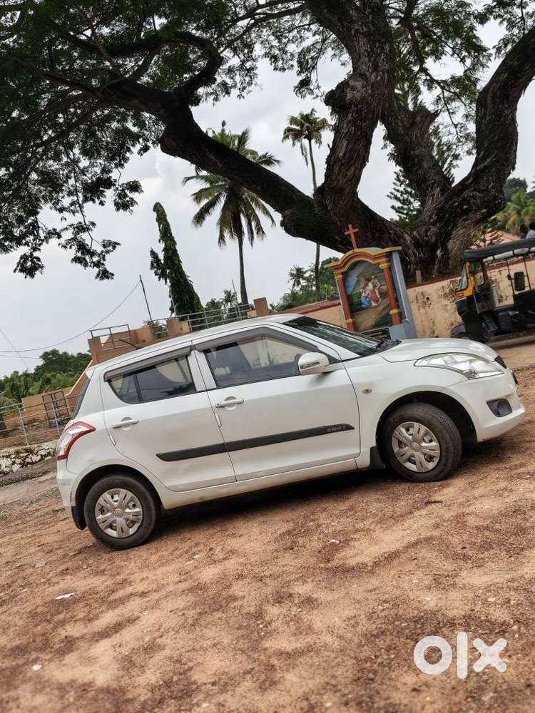 Maruti Suzuki Swift Lxi Option, 2013, Petrol