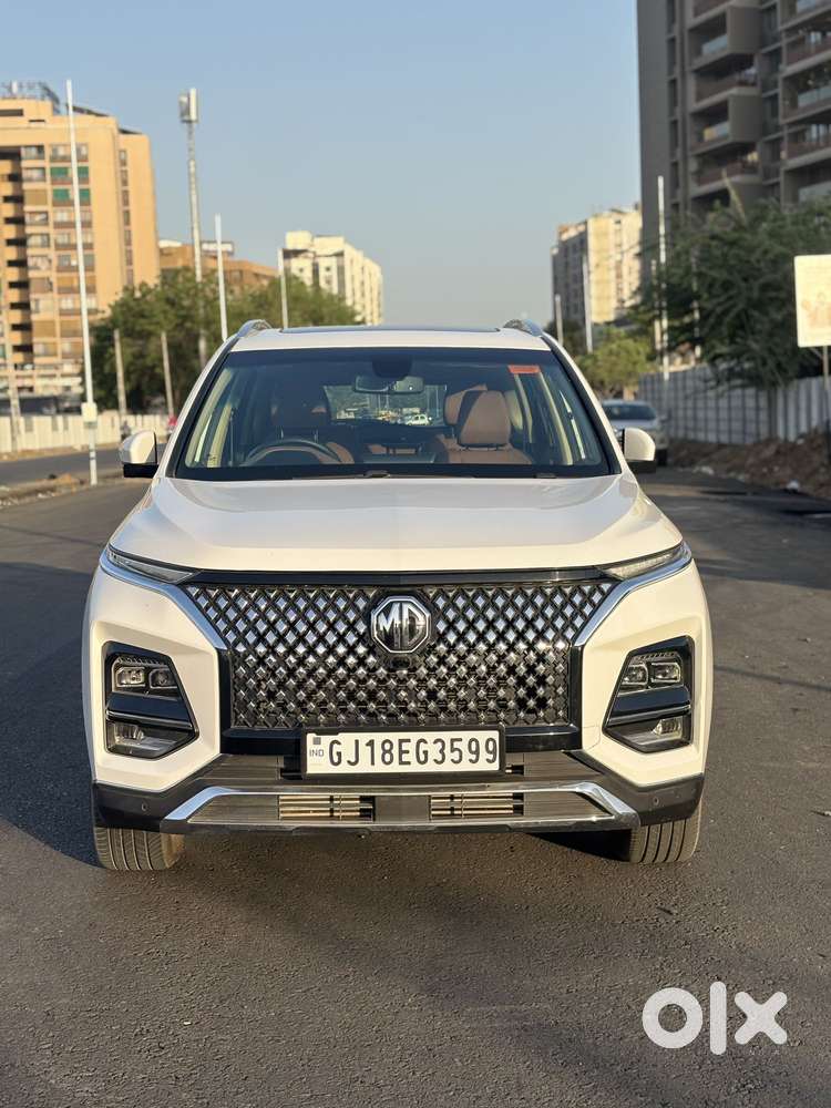 Mg Hector Plus Sharp Pro Blackstorm 2.0 Turbo Diesel 7 Str, 2026, Di..