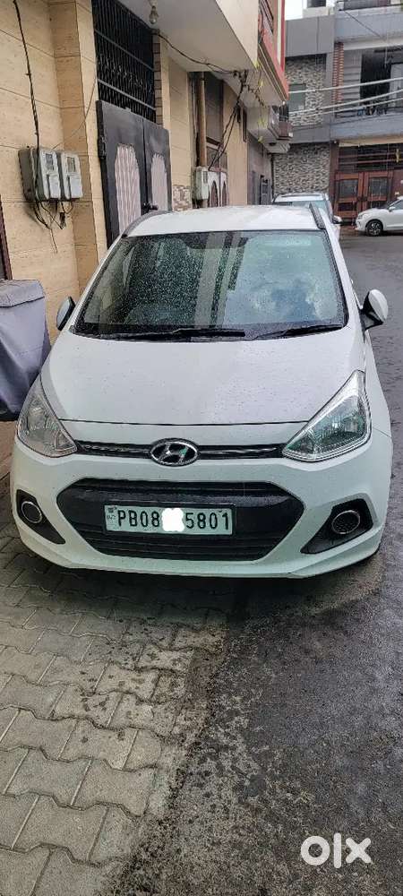 Hyundai Grand I10 2015 Diesel Well Maintained