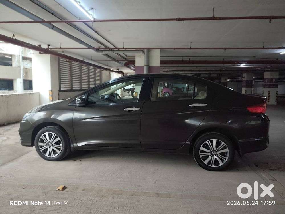Honda City 1.5 V 4th Gen I-vtec Mt, 2022, Petrol