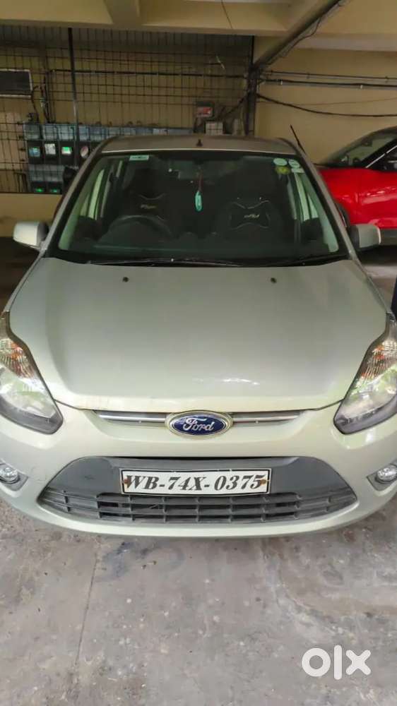Ford Figo Petrol Zxi 2011