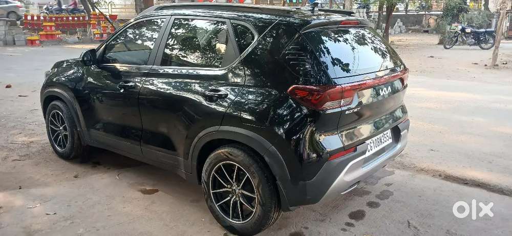 Kia Sonet 2023 Petrol Well Maintained