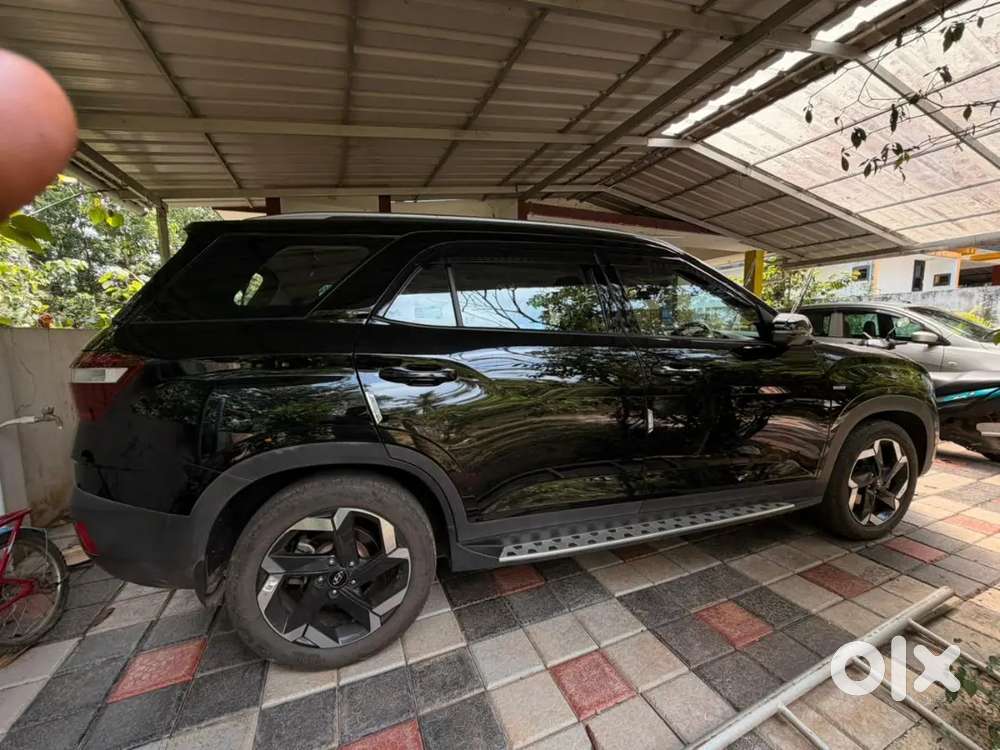 2 Year Old Hyundai Alcazar In Showroom Condition