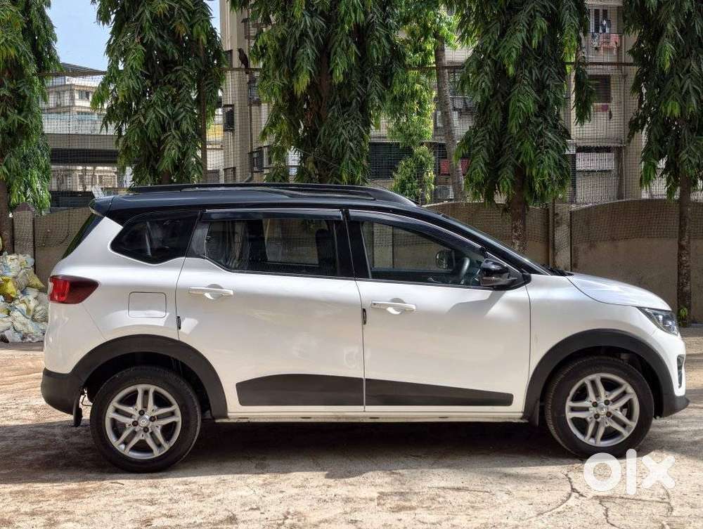 Renault Triber Rxz, 2022, Petrol