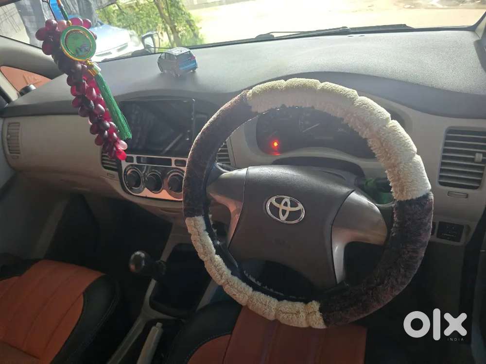 Toyota Innova Diesel 2014