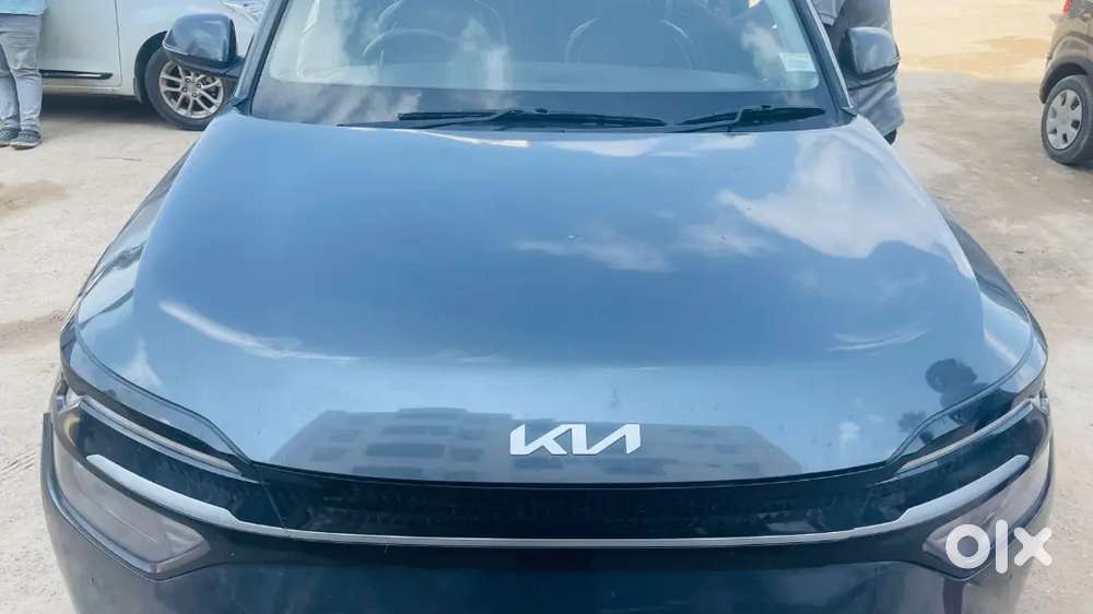 Kia Carens 2023 1st Owner
