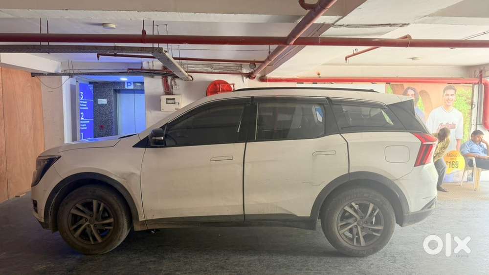 Mahindra Xuv700 Petrol 2024 7 Str