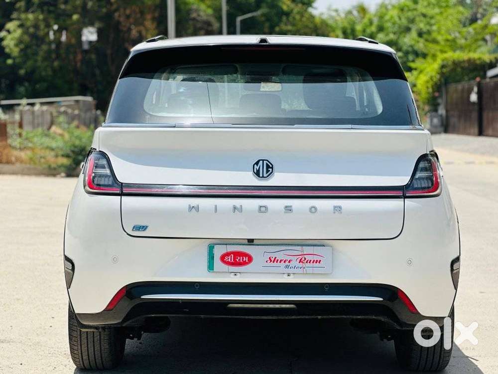 Mg Windsor Ev Essence, 2024, Electric