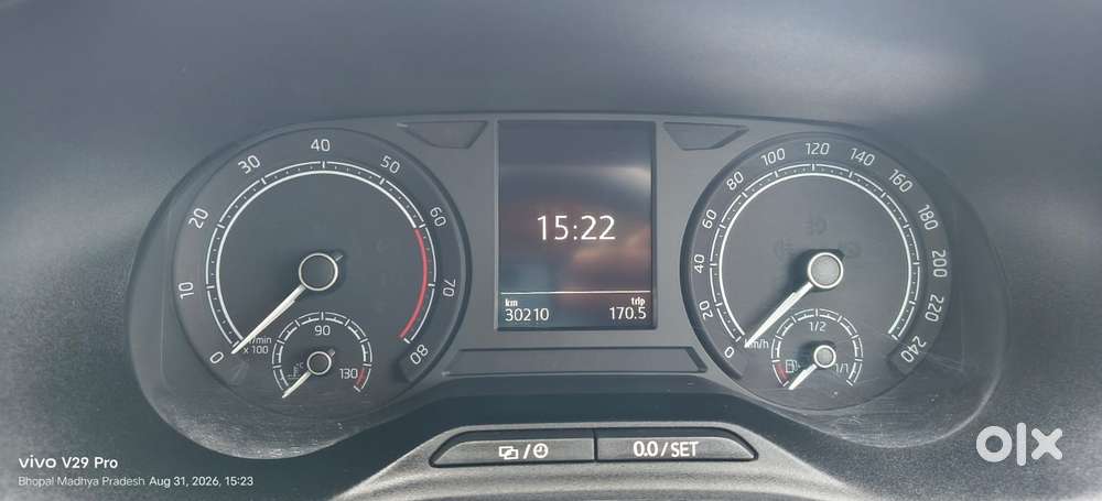 Skoda Slavia, 2023, Petrol