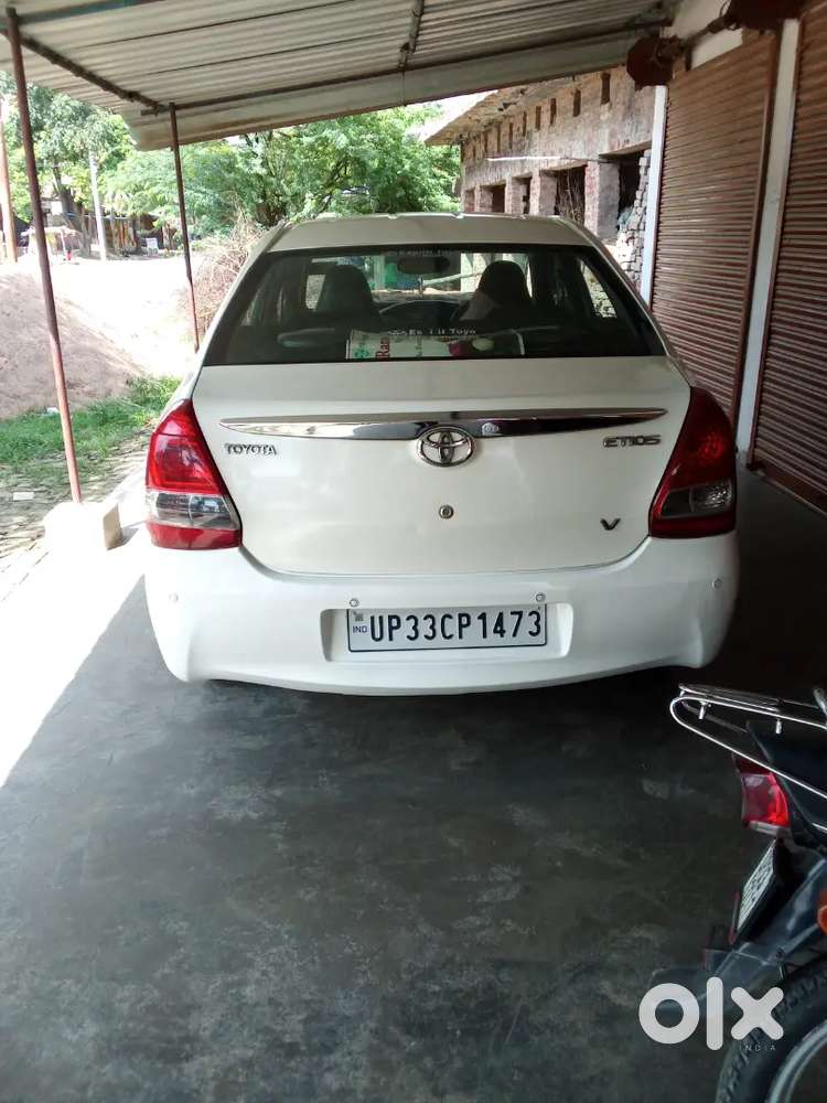 Toyota Etios 2011 Petrol Well Maintained