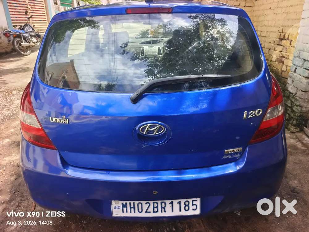 Hyundai I20 2011 Cng $ Petrol 100000 Km Driven