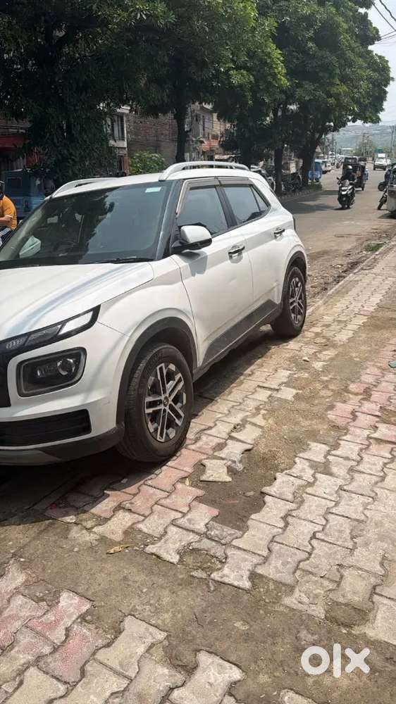 Hyundai Venue 2022 Single Digit No.0008 Diesel Manual 59211 Km
