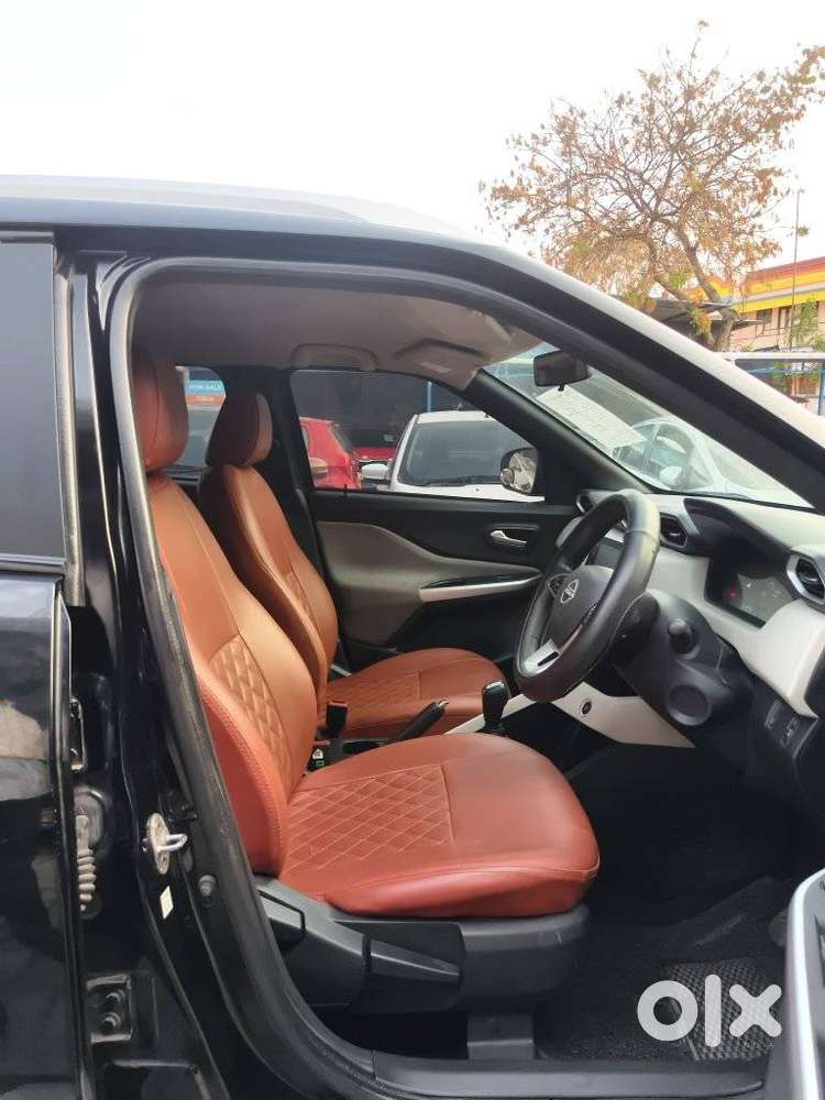 Nissan Magnite 1.0 Xv, 2024, Petrol