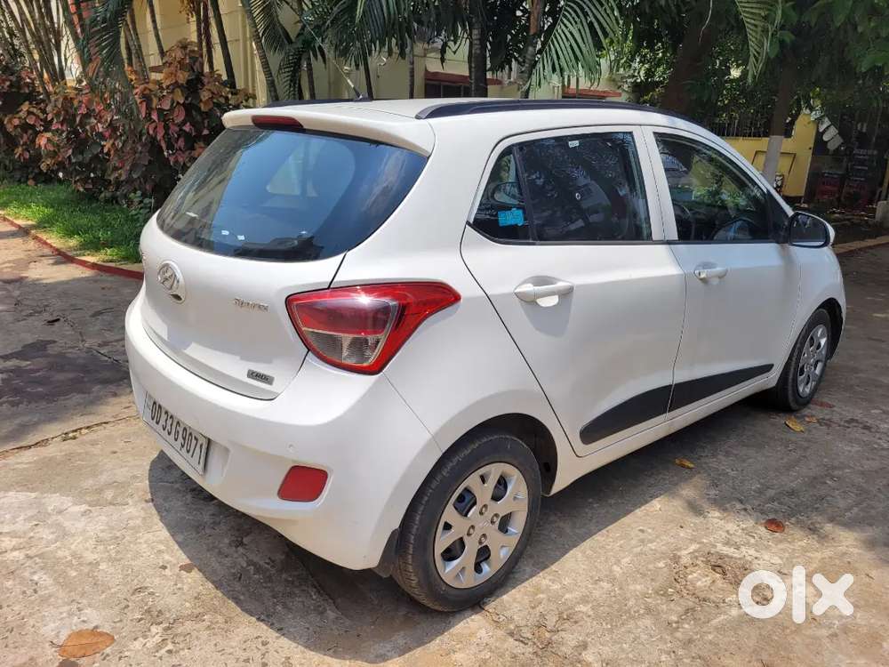 Hyundai Grand I10 2016 Diesel Well Maintained