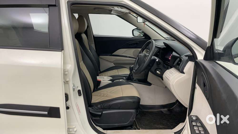 Mahindra Xuv300 W6, 2023, Petrol