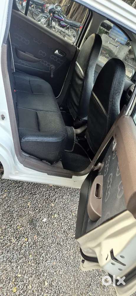 Company Maintend Genuine Car