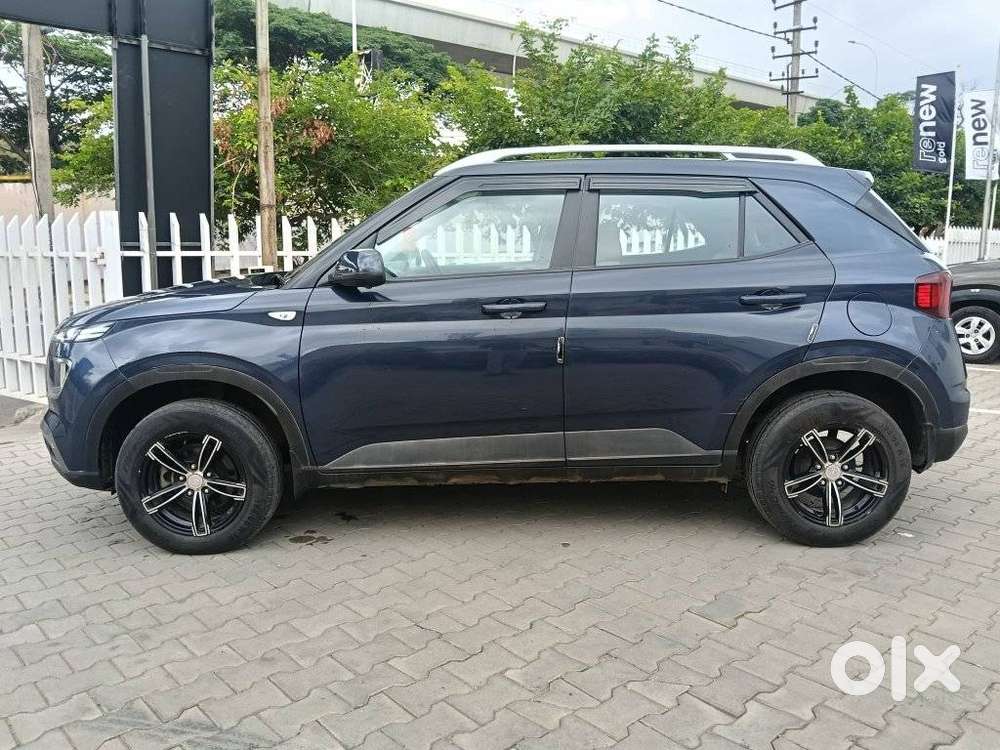 Hyundai Venue 1.0 S (o) Turbo Dct, 2020, Petrol